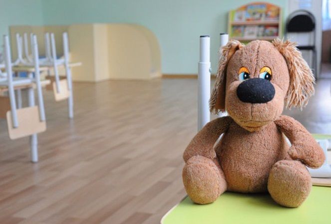 Детсад в Ниспоренах закрывают, несмотря на протесты родителей.