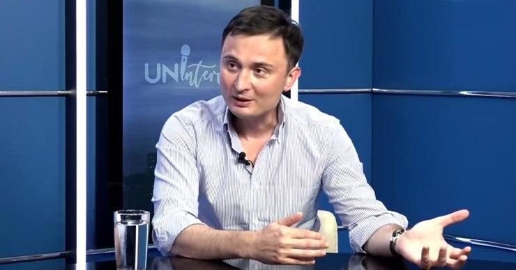 Хирург Республиканской больницы Адриан Хотиняну.