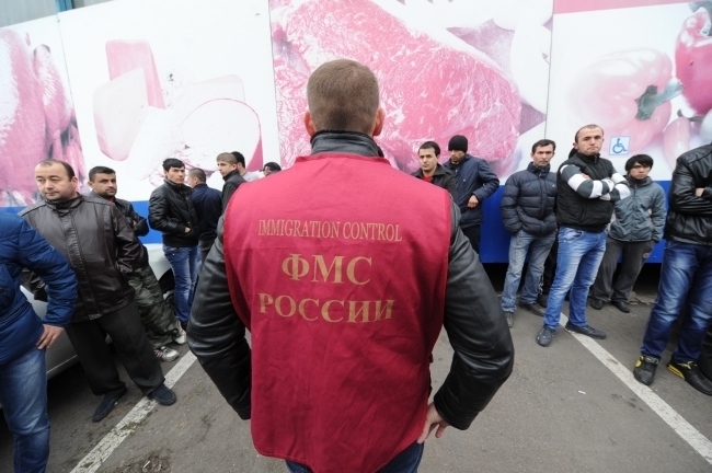 По словам главы конгресса, в России всего одиннадцать ведомств, которые могут наложить запрет на въезд в страну иностранным гражданам.
