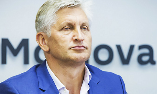 Президента НОСК Николае Журавского обвинили в продвижении коррупционных схем и незаконном избрании.