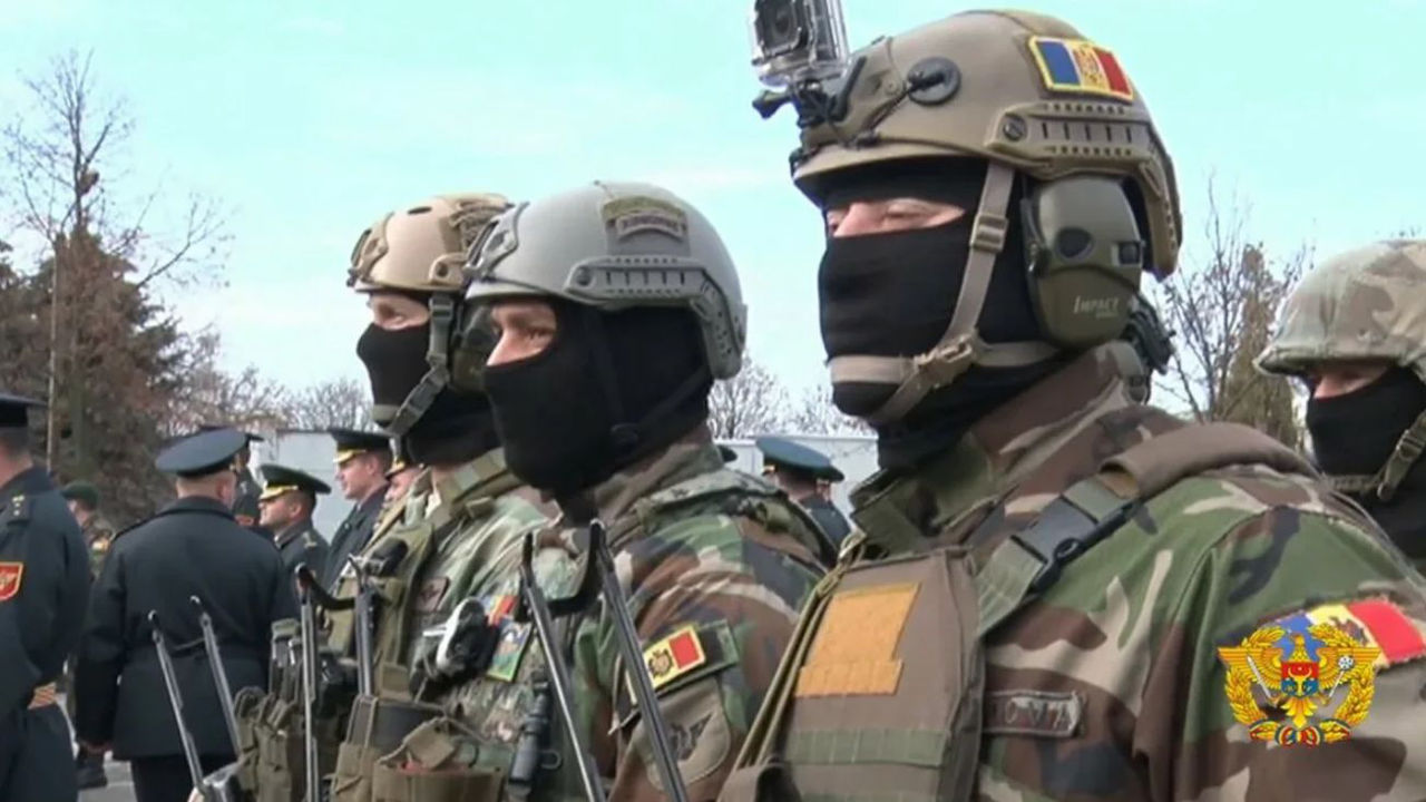 Спецназ Fulger проводит учения на севере Молдовы.
