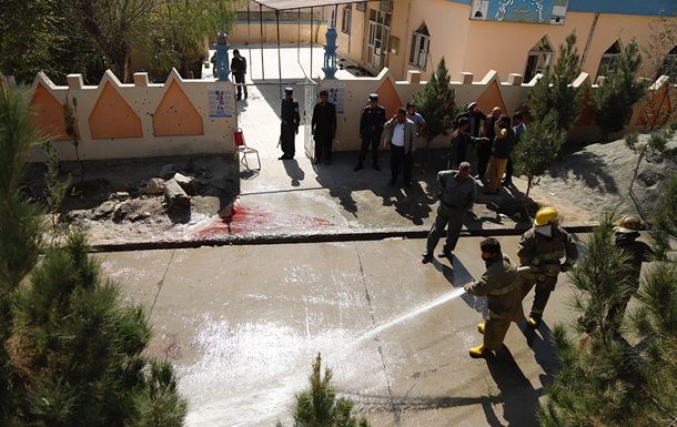 В Кабуле произошло несколько взрывов на избирательных участках, три человека погибли, около 30 получили ранения.