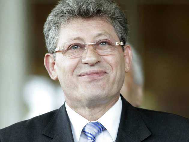 Mihai Ghimpu, spune că procedează la fel ca toţi moldovenii atunci când iese în concediu.