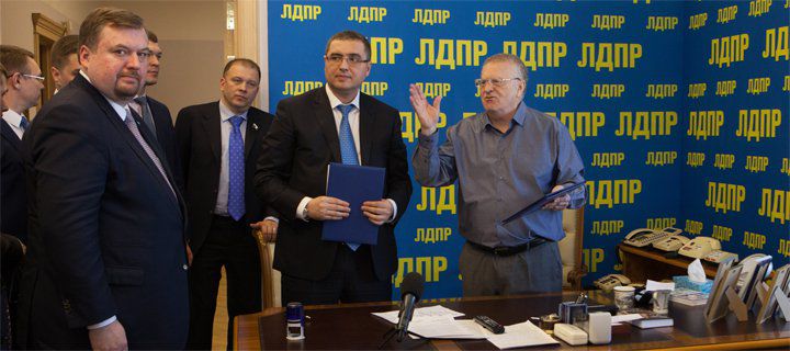 Жириновский против олигархов: "У вас там Плахотнюк гуляет".