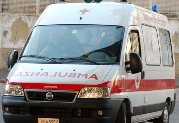 Oamenii legii au fost alertați de mama copilului, scrie blitzquotidiano.it.