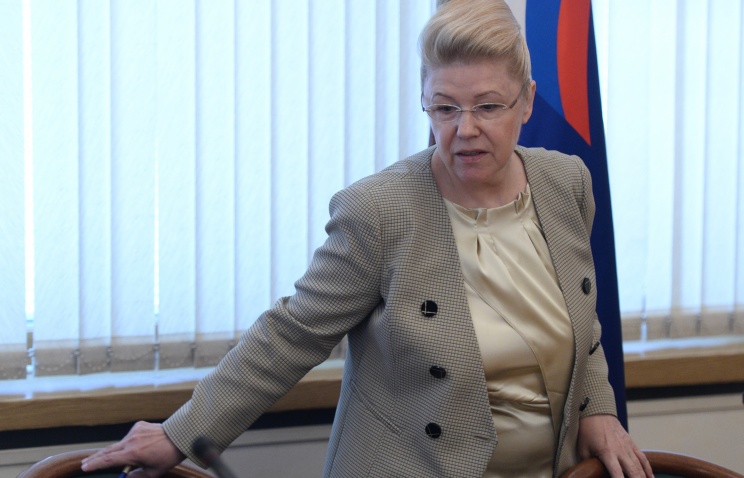 "Коммерческое суррогатное материнство - это за гранью добра и зла", - считает Мизулина.