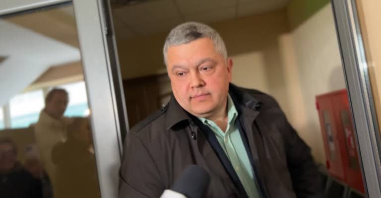Экс-депутат пойдет в суд по делу о финансировании партий и отмывании денег.