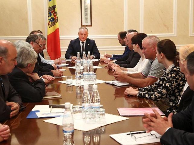 Dodon și-a ales conducătorii comisiilor Societății Civile pe lângă Președinție