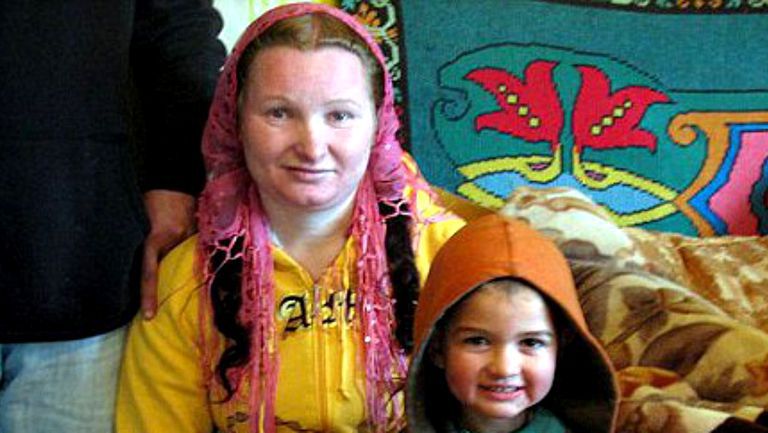 La 23 de ani a devenit cea mai tânără bunică din lume. Foto: baby.unica.ro