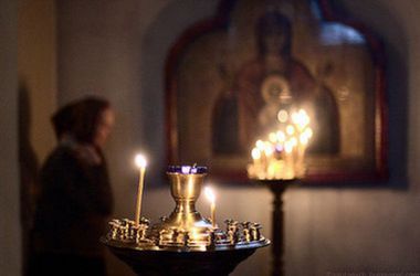 Хотя по продолжительности Петров пост может приближаться к Великому посту, он считается нестрогим.