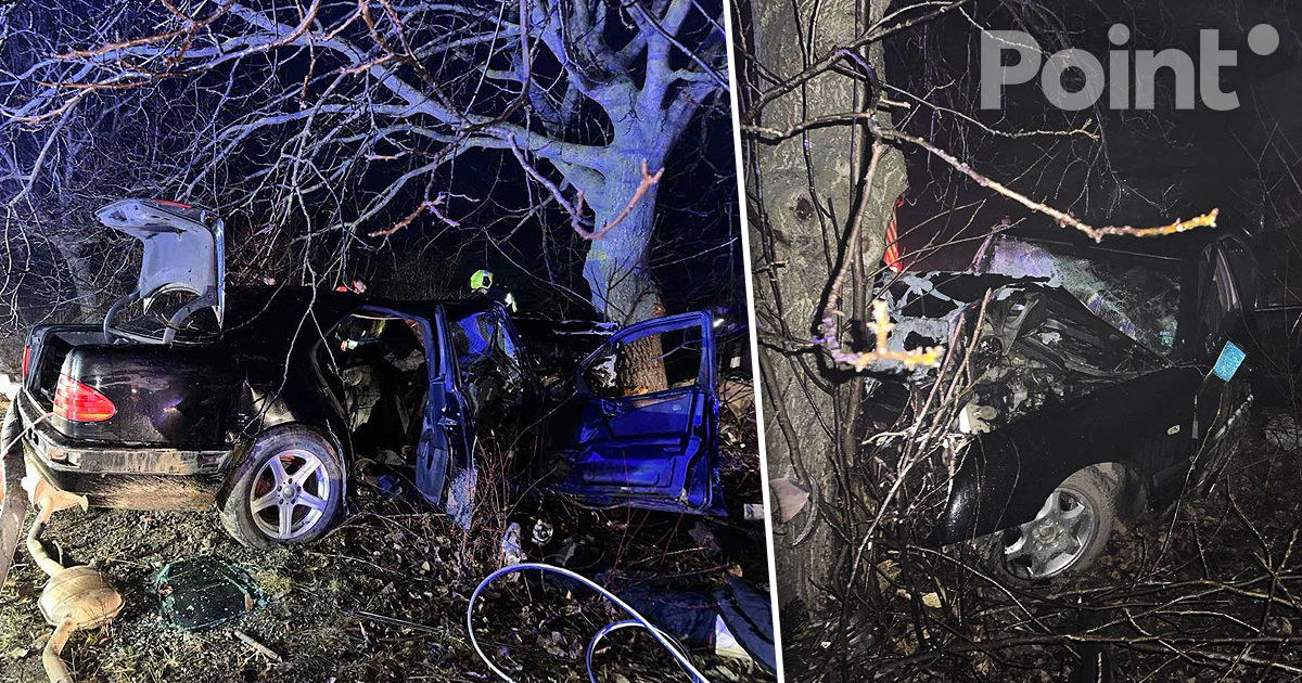 Un Mercedes s-a izbit cu o viteză excesivă de un copac la Râșcani: Două persoane au murit.