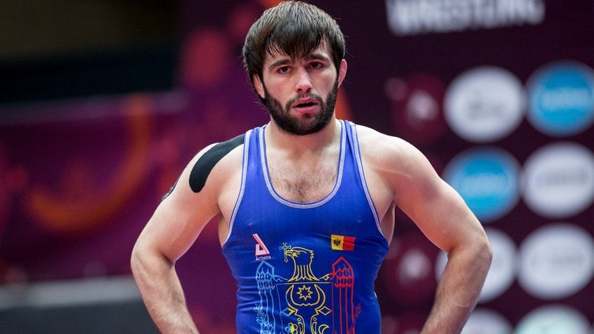 Молдавский борец Виктор Чобану завоевал путевку на Олимпийские игры в Токио.