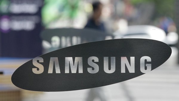 Злоумышленники вывезли с завода Samsung семь машин с техникой и около 40 тысяч гаджетов.
