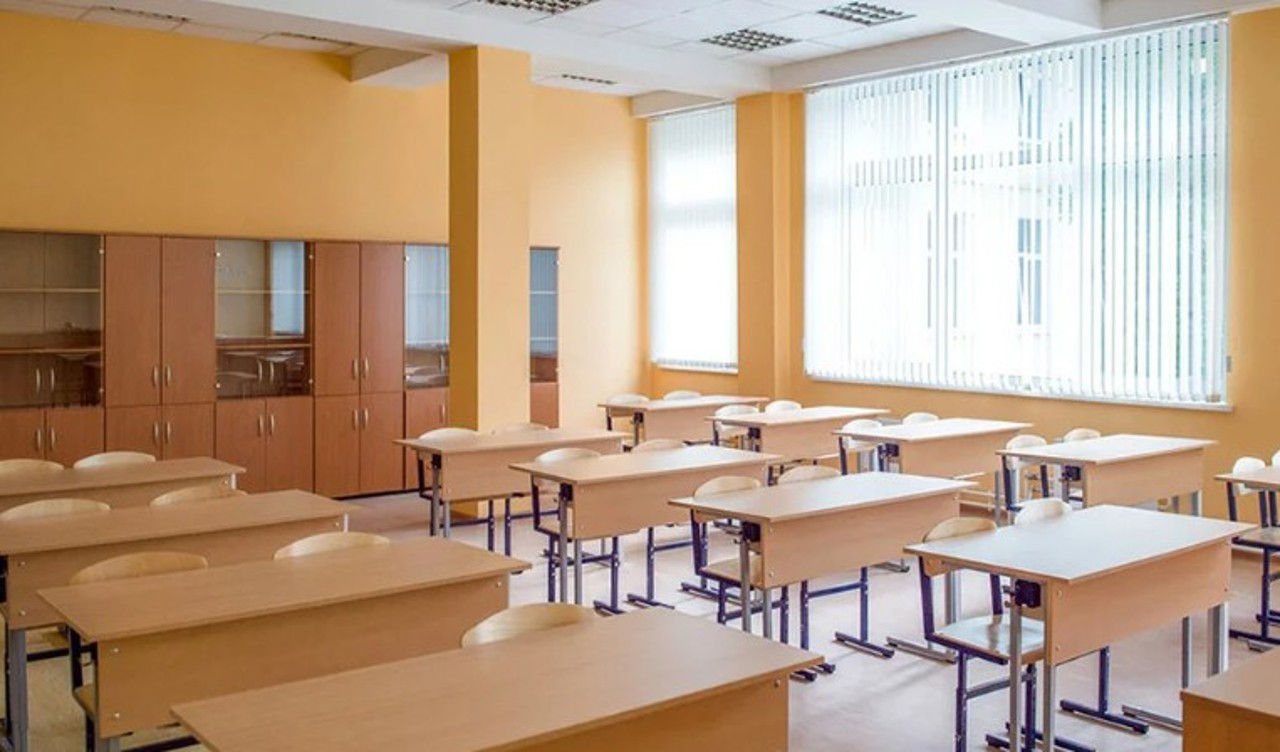 В Кишиневе приступили к проверке готовности школ к новому учебному году.