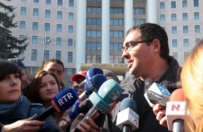 Ренато Усатый уверен, что после Филата «Плахотнюк – это зло, и оно будет наказано»