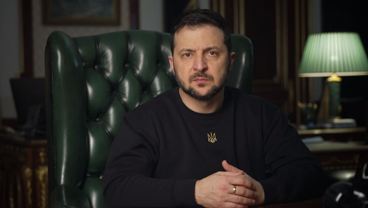 Зеленский: Следующий год должен быть решающим на фронте.
