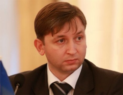 Решетников: "Цель опроса - манипуляция общественным мнением и создание иллюзии, что ПКРМ теряет в доверии".