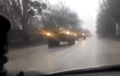 В колонне насчитывалось более 70 БТРов, пишут в соцсетях.