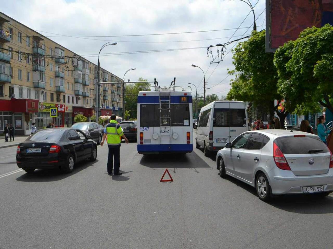 Timp de două zile în Capitală s-au produs 41 de accidente rutiere soldate cu zece persoane traumatizate. 