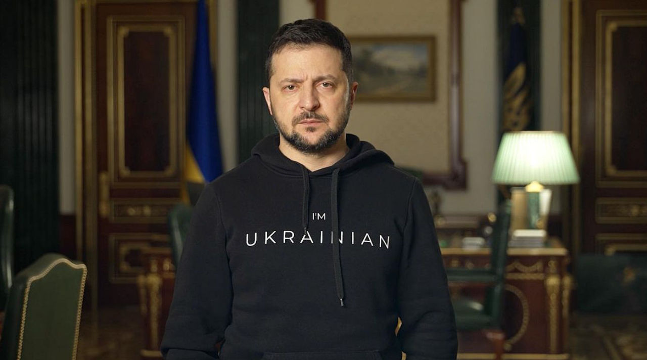 Зеленский: Украина договорилась с Британией о поставках дальнобойного оружия.