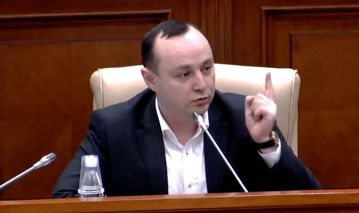Народный избранник Влад Батрынча.