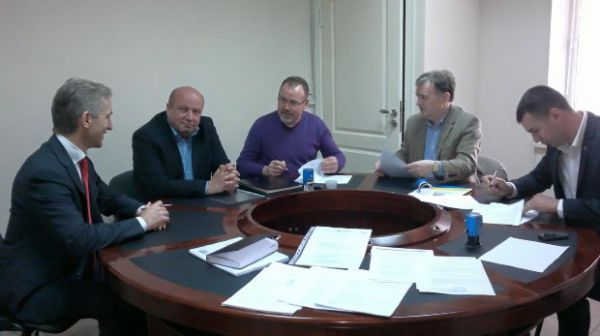 Liderii formațiunilor constituent nu au nominalizat încă persoane drept candidați și au făcut apel la cetățeni pentru stabilirea candidaturilor pentru fiecare localitate.