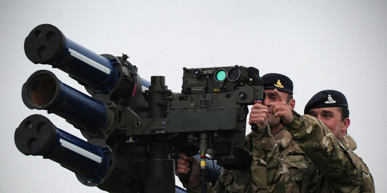 Британия после массированного обстрела отправляет Украине сотни зенитных ракет.