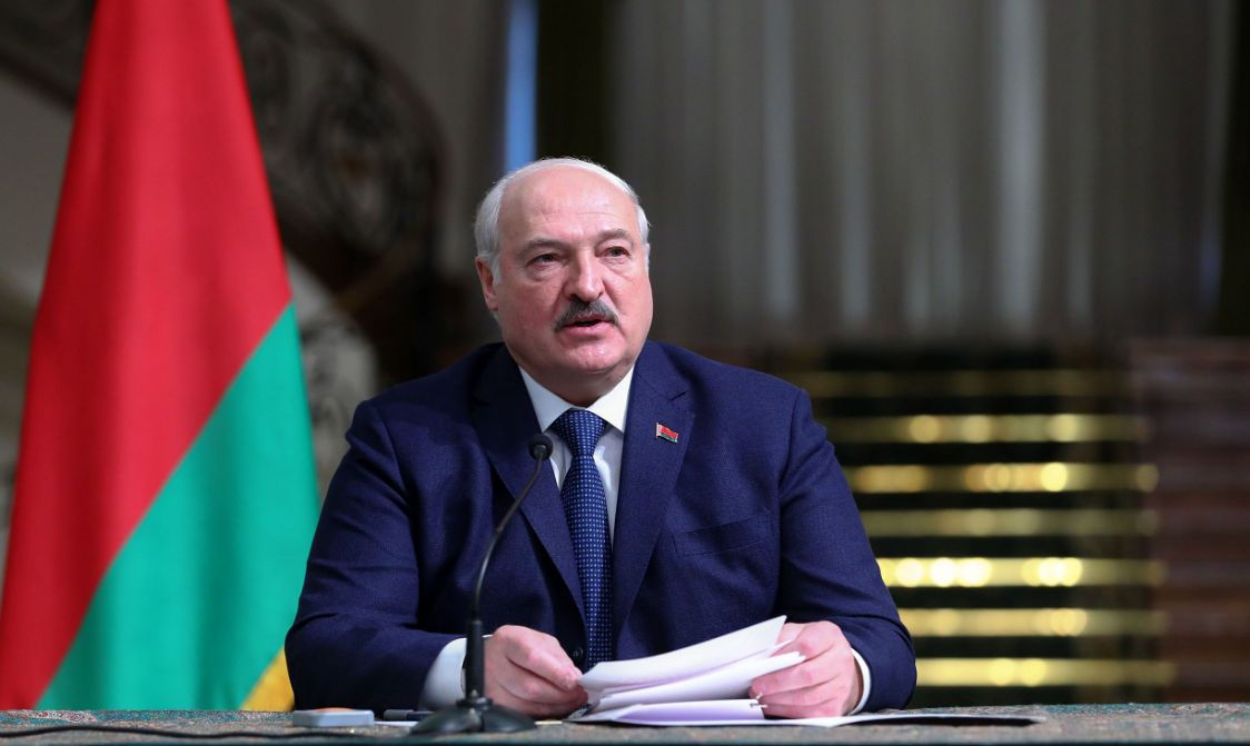Посол Украины ответил на "мирные предложения" Лукашенко.