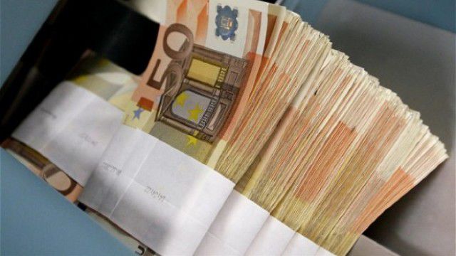 Агентство по защите прав потребителей помогло клиенту вернуть избыточную сумму банковской комиссии. Фото: bani.md.