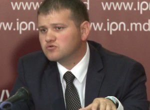 Депутат либерал Валерий Мунтяну.