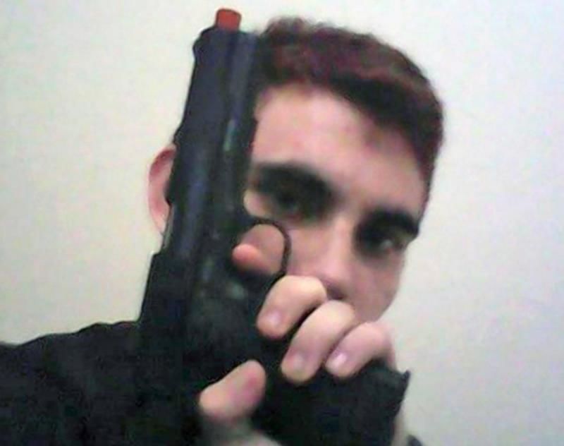 SUA: Autorul atacului cu 17 morţi: Lumea a prezis că va face asta. Foto: digi24.ro