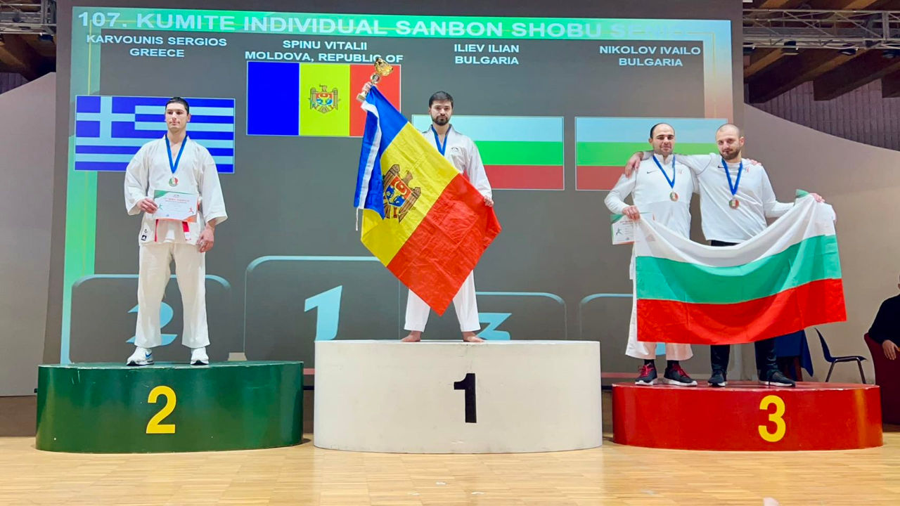 Каратисты из Молдовы выиграли золото, серебро и бронзу на чемпионате Европы.