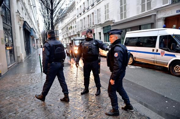 Un atac armat a avut loc pe o stradă din centrul localităţii. Foto: Guliver / GettyImages