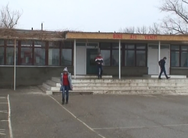 Fata dintr-un sat din Causeni, care acum trei zile a disparut, a fost gasita.