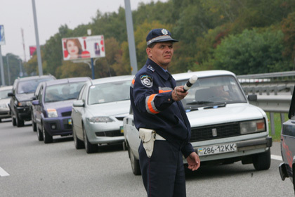На Киевщине авто с бюллетенями попало в ДТП: трое погибших.