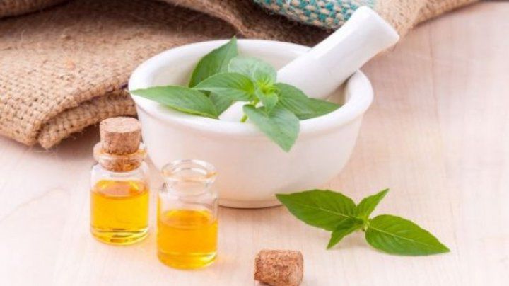Uleiuri esenţiale care încetinesc procesul de îmbătrânire