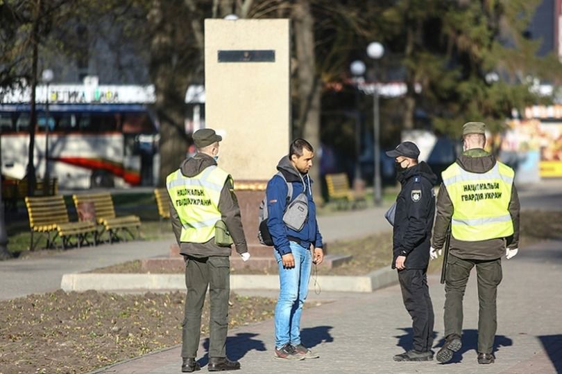 Суд на Украине отказался штрафовать нарушителя карантина.