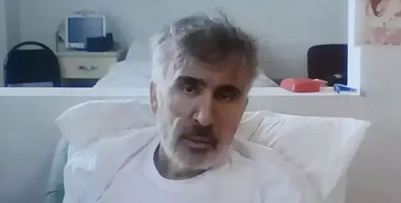 Саакашвили заявил о потере веса почти в два раза и повреждении мозга.