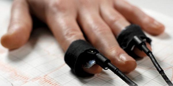 Candidaţii la funcţia de judecător şi procuror trebuie să fie testaţi cu poligrafului.