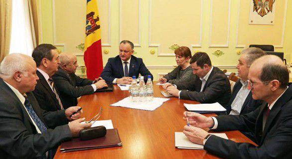 Președințele Igor Dodon vrea un nou Cod Funciar. Foto: facebook/Igor Dodon
