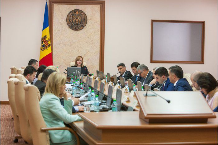 Были установлены 16 медицинских палаток для борьбы с жаркой погодой.