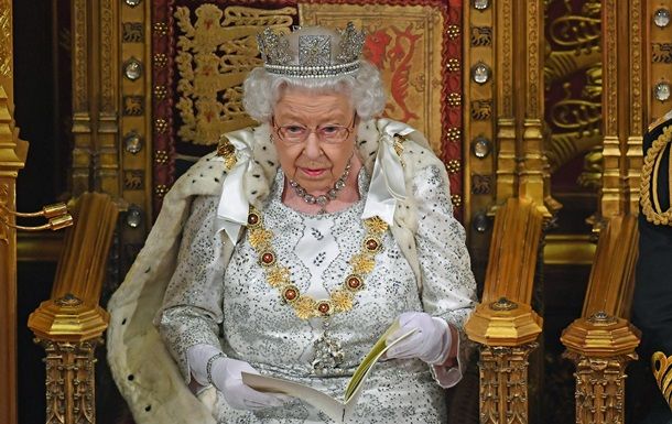 Елизавета II в необычной речи назвала дату Brexit.