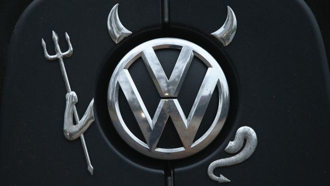 Еврокомиссия пригрозила семи странам санкциями из-за Volkswagen.