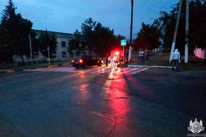 На пешеходном переходе в Дубоссарах иномарка сбила девушку.