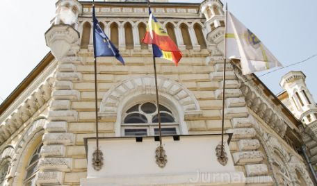 Primăria Chişinău a renunţat la ideea organizării procesului de votare în cort.