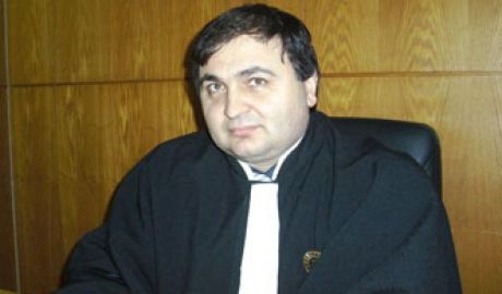 Комиссия признала Друцэ виновным в нарушении обязанности быть беспристрастным. Фото: rferl.org