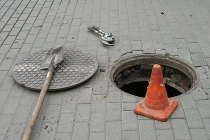 Хищения люков происходят во многих странах постсоветского пространства.