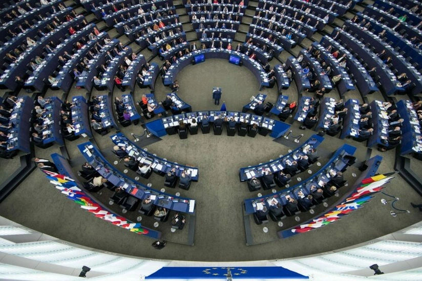 Иранским дипломатам запретили доступ в Европарламент.
