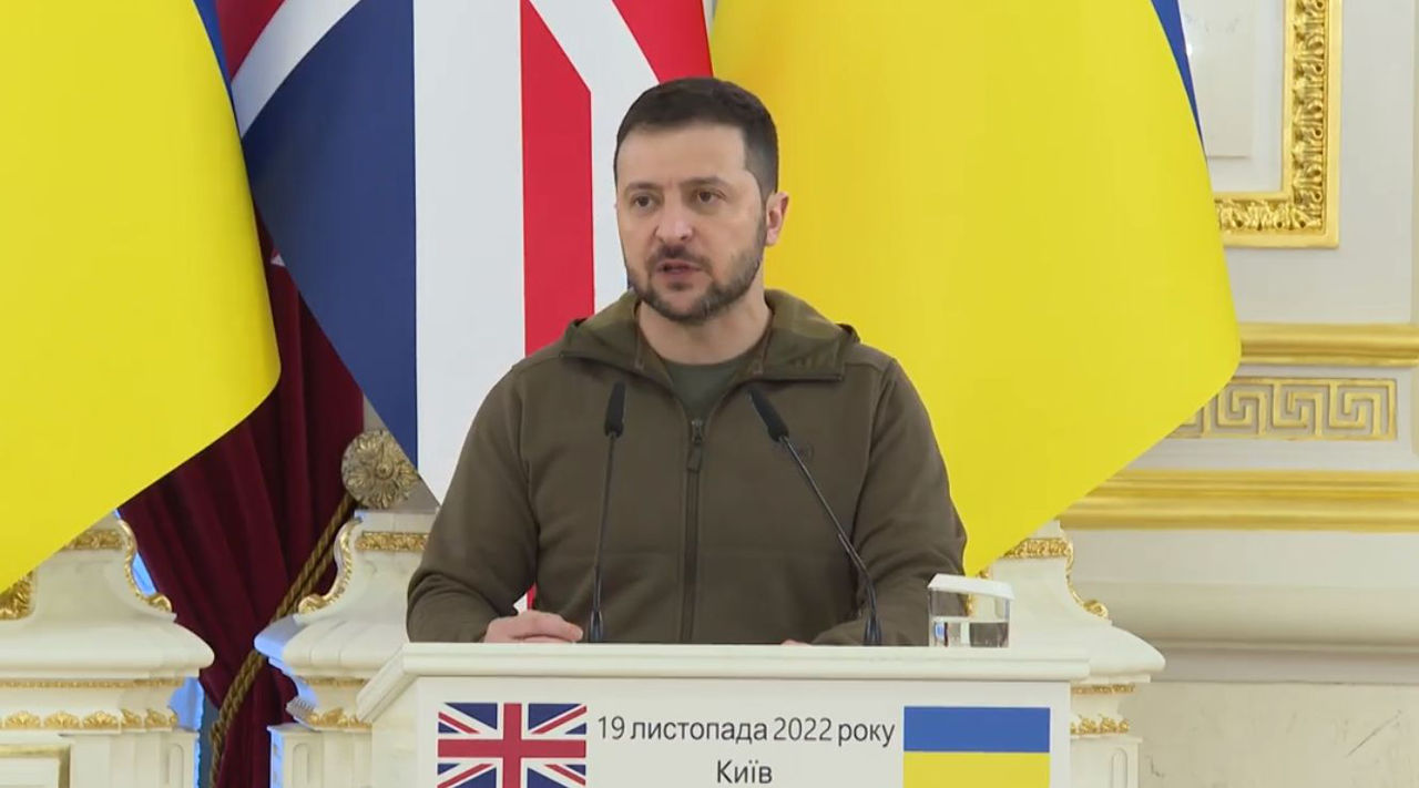 Зеленский о лимите цен на энергоресурсы: РФ должна ощутить болезненные потери.