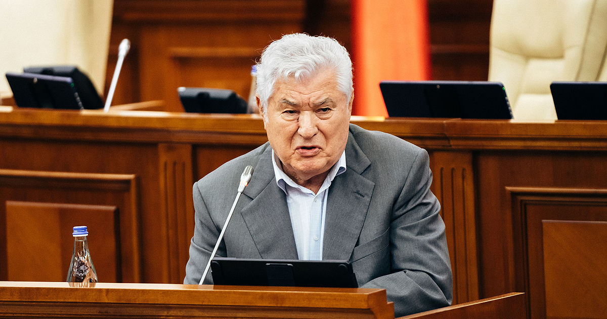 Voronin, revoltat de pensia lui mică: Să fii rob nouă ani la Președinție și să primești 14.000 de lei.